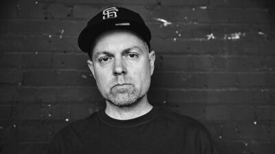 ヒップホップのパイオニア DJ SHADOW (DJシャドウ) がニュー・シングル「You Played Me」をリリース、ニュー・アルバム『Action Adventure』は10月27日リリース