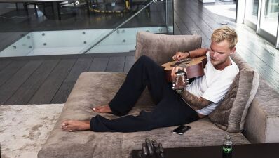 【追悼特集記事】EDM シーンに偉大な業績を残していった、孤高の天才プロデューサー Avicii の足跡を辿る（後編）