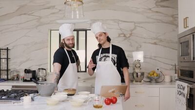 ZEDS DEAD（ゼッズ・デッド）、自身のYouTubeチャンネルにてなぜかパンを作る謎のシリーズ「Zeds Bread」を開設