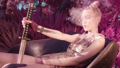 新世代のポップアイコン、 グライムスが2020年2月21日リリースの最新アルバム 『Miss Anthropocene』より新曲「My Name is Dark」を公開！