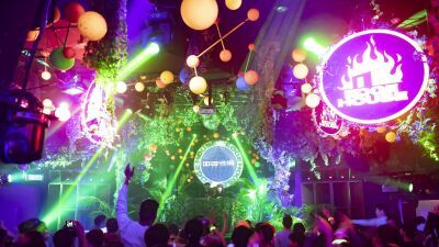 インスタ映えバッチリな会場、東京最先端のクラブ＆ストリートファッションを体感！【EDGE HOUSE】に行ってみよう！