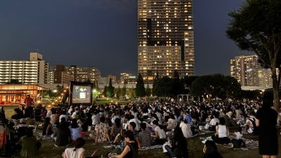 東京・豊洲公園にて8月22日 (土) に野外上映会にて映画『マダガスカル』上映、8月29日 (土) • 30日 (日) にはジャズライブを開催