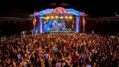 インドネシアで2023年7月21日～23日に開催される『WE THE FEST』に グリフィンとポーター・ロビンソンがライブセットで出演決定