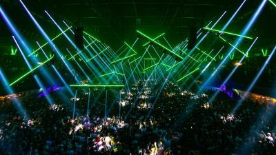 Eric Prydz (エリック・プライズ) 、[UNVRS] で開催中の最新ショー『Holosphere 2.0』の舞台裏を捉えたドキュメンタリーを間もなく公開