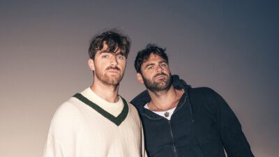 覆面UKラッパーEsDeeKid (エスディーキッド)、The Chainsmokers (ザ・チェインスモーカーズ) による自身の楽曲の非公式リミックスを痛烈批判「勝手にリミックスして公開するな」