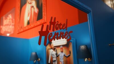 【H＆M 新宿店】人気モデルのジジ・ハディッド主演『Hôtel Hennes』にインスパイアされたスペシャルイベントが5/19〜3日間限定開催、夜にはDJとドラァグクイーンによるパフォーマンスも