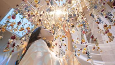 さいたま市【おふろcafe utatane】お花を見て・食べて楽しむ「Flower cafe」や深夜〜朝までプールとしてお風呂に入れる「ナイトプール」等、体験型コンテンツを期間限定でオープン！