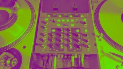 イギリス全体で現在最も人気のあるクラブ・ミュージックのジャンルは "ハウスミュージック"、ただし都市によってはテクノやドラムンベースが人気？
