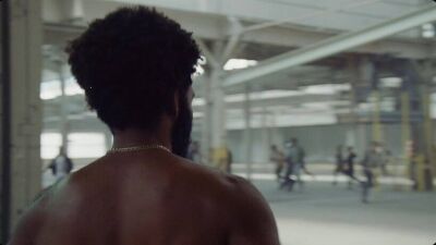 話題のヒップホップナンバー「This Is America」がとある曲に酷似していると問題に…