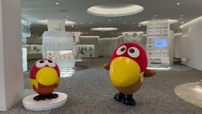 神奈川県・鶴見「森永エンゼルミュージアム MORIUM (モリウム) 」2026年3月23日〜4月10日までリニューアルオープン記念イベント開催、来館者プレゼントやキョロちゃん撮影会など