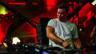【Tomorrowland 2022 DAY 1】Hardwell（ハードウェル）、メインステージにて Timmy Trumpet、Maddixとの未発表コラボ・トラックを披露！
