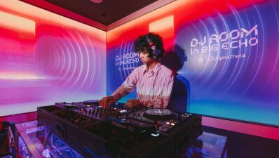 カラオケのビッグエコー、AlphaThetaの本格的なDJ機材を体験できるDJ専用ルーム「DJ ROOM in BIG ECHO by AlphaTheta」中目黒山手通り店に続き、練馬店にも登場