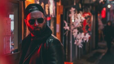 日本を拠点に活躍するアメリカ人アーティスト DJ Vivid、9月リリース予定のニューシングル "OLDSKOOL" が Nicky Romero と Afrojack に早くもプレイ・サポートされる