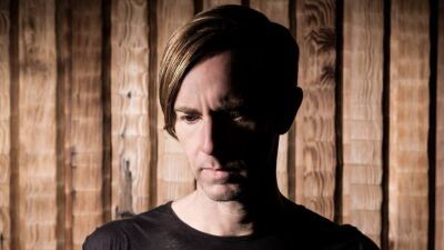 Richie Hawtin（リッチー・ホウティン）、ダンスミュージックシーンにおけるブッキング・フィーによる所得の不平等感について語る