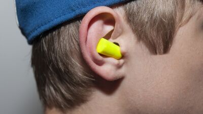 EDMファンは他のジャンルのファンよりもイベントでのイヤープロテクター (耳栓) 装着率が高い傾向に…音楽仲間同士で勧め合っていることも一因？