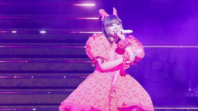 【ライブレポート】きゃりーぱみゅぱみゅ10周年、62曲を一気に駆け抜けた圧巻の武道館ツアーファイナル！
