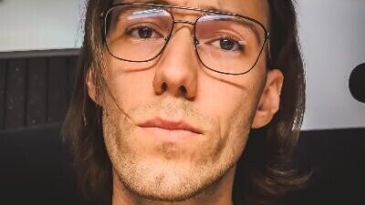 2010年代にEDM界で活躍していたTom Swoon(トム・スウーン) 、飲酒運転で死亡事故を起こして服役後、約10年の時を経て音楽活動への復帰を表明