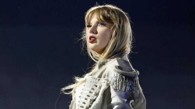 Taylor Swift (テイラー・スウィフト）、「Eras Tour (エラス・ツアー)」が史上最高の売上を記録したツアーに！全149公演で20億ドル (約3,000億円) 超えのチケット売上を記