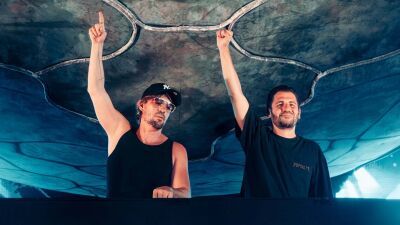 ステージ活動を休止し療養に専念していたLike Mike (ライク・マイク)がDimitri Vegas (ディミトリ・べガス) と共にイビザUshuaïaにてステージ復帰