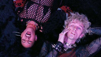 Machine Gun Kelly（マシン・ガン・ケリー）、フィーチャリングにWILLOW（ウィロー）を迎えた新曲「emo girl」のミュージック・ビデオが遂に公開！