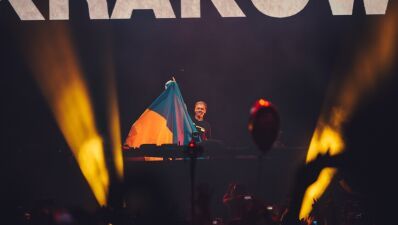 プロモーター企業ALDA、ルーマニア開催の「WE ARE ONE」とポーランド開催の「ASOT1000」で調達した約1億3000万円をウクライナ等の難民を支援する各国の赤十字組織に寄付
