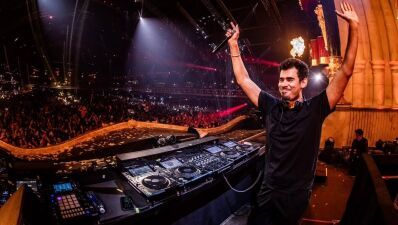 Afrojack (アフロジャック) 、Pitbull (ピットブル) 、Ne-Yo (ニーヨ) が13年ぶりにタッグを組み新曲 "2 The Moon" をリリース！