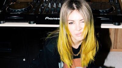 Alison Wonderland（アリソン・ワンダーランド）の別名義・Whyte Fang（ホワイト・ファング）が11月4日に新曲「TIDES」リリース決定！