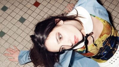 テクノ界の女王 Amelie Lens（アメリー・レンズ）の『COVER MIX 2018』が配信プラットフォームで配信可能に！