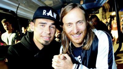 Afrojack (アフロジャック) 、David Guetta (デヴィッド・ゲッタ) の超名曲 "Titanium" を共同制作したが、クレジットに名前が載るのをまさかの理由で拒否したことを激白