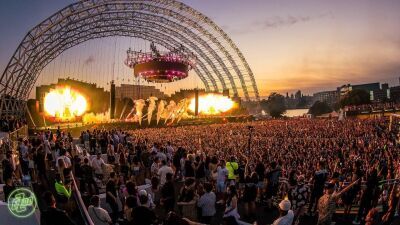 人数制限でゲート閉鎖 → チケット保持者によるゲート襲撃が起きた米NY開催「Electric Zoo」はオーバーブッキングだったと警察発表、7,000枚のチケットがキャパ超過発行