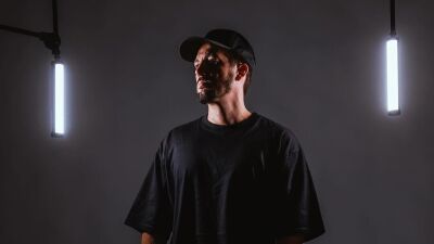 世界トップDJデュオ、ディミトリ・ヴェガス＆ライク・マイクのLike Mikeがメロディック・テクノの新たなソロプロジェクト "HEREON (ヒアオン)" を発表、デビュー曲もリリース