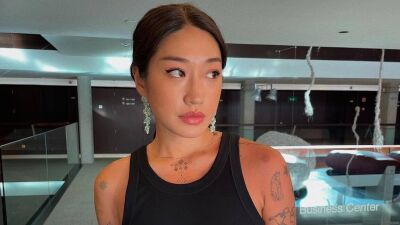 日本でも不動の人気を誇る Peggy Gou (ペギー・グー) 、遂にデビューアルバムのリリースを発表！ 2年ぶりとなるニューシングルもリリース