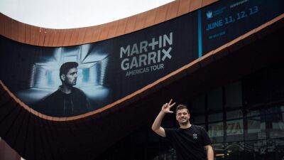 Martin Garrix (マーティン・ギャリックス)、Madonna (マドンナ) との新曲 "Bizarre" を米・ニューヨーク公演にてサプライズ披露