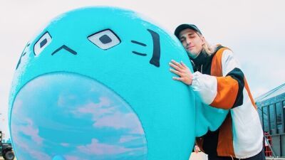 SECOND SKY フェスにて、PORTER ROBINSON と MADEON が名曲「SHELTER」で再共演!!