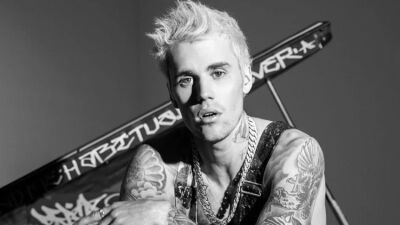 ジャスティン・ビーバーのYouTubeチャンネル登録者数が5000万人を超え、エド・シーランを抜いてアーティストとして世界1位に！