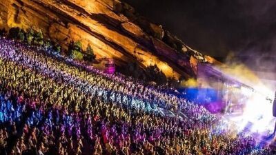 世界最先端！アメリカ・コロラド州のアイコニックなベニュー「Red Rocks Amphitheatre 」がAmazonと提携、なんと "手のひら" が入場チケットになる技術を導入!?!?