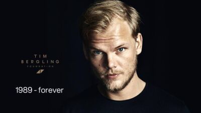 故Avicii (アヴィーチ) の最新ドキュメンタリー『Avicii-I’m Tim』2024年12月31日よりNetflixでストリーミング配信決定