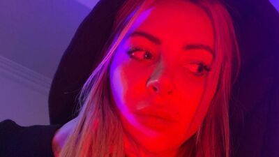 Alison Wonderland（アリソン・ワンダーランド）、2021年初リリースとなる「Fuck U Love U」を発表、親友のelohimが監督を務めたMVも公開！