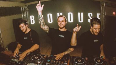 スウェーデン出身トリオ・BROHUG（ブロハグ）、なんと2020年29枚目のリリース!! モデル兼シンガーCourtney Paige Nelsonの楽曲をリミックス！
