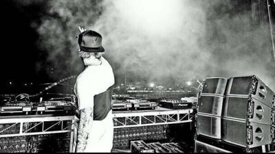Avicii (アヴィーチー) の名曲 "Wake Me Up" がSpotifyで30億回再生を突破、同記録を持つのは他に50曲のみ