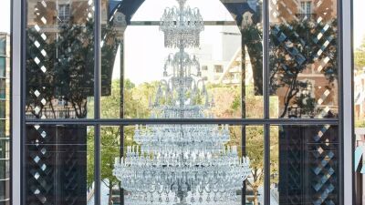 250灯の明かりが灯る世界最大級バカラシャンデリア『Baccarat ETERNAL LIGHTS-歓びのかたち-』が今年も恵比寿ガーデンプレイスに登場！2023年11月11日〜2024年1月8日まで