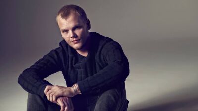 Avicii の残した素晴らしい未発表曲 BEST 7（視聴へのリンク有り）＆ 全未発表曲リスト