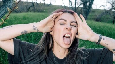 Alison Wonderland（アリソン・ワンダーランド）がHalsey（ホールジー）との2ショット写真をSNSにUP、コラボの可能性は……!?