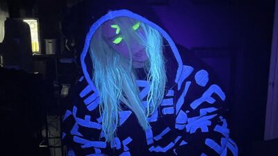 Alison Wonderland（アリソン・ワンダーランド）の別名義 Whyte Fang（ホワイト・ファング）、アルバムからの4曲目のシングル"Transport God" をリリース
