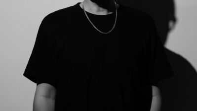 DJ TORA、世界的アーティストFedde Le Grand (フェデ・ル・グランド) とコラボした "Here Comes The Bass" を6月6日リリース、渋谷＆新宿にてリリースパーティー