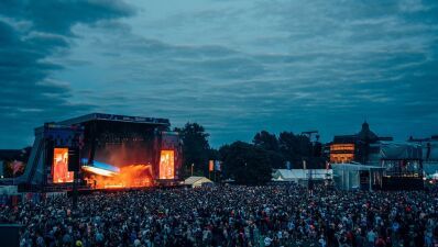TRNSMT FESTIVAL（トランスミット・フェスティバル）、同フェスを原因として発生した約500件以上の新型コロナウイルス感染が確認されたことを発表、約1,600名が濃厚接触者に...イギリス