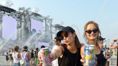 【S2O JAPAN 第一日目レポート】猛暑のお台場で水飛沫と音楽を浴びつつキーン！と冷えた氷結(R)でカンパイ！