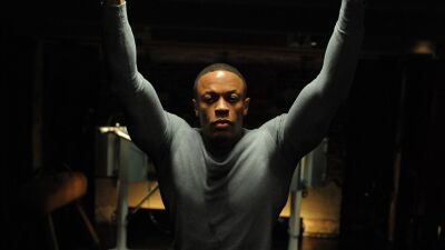 HIP HOP の歴史的スーパースター Dr. Dre (ドクター・ドレー) 、アルバム『The Chronic』の30周年を記念してレコード盤を再リリース