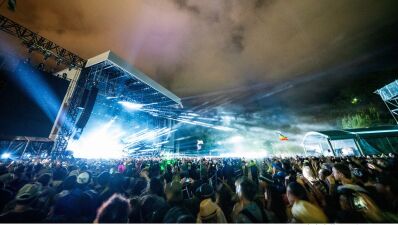 【FUJI ROCK FESTIVAL'19ライブレポート】過去最高クラスの大雨の2日目、マーティン・ギャリックスら出演