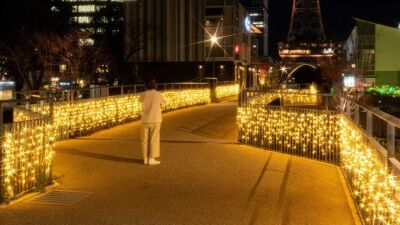 「光の散歩道」をテーマに、約10万球のゴールド×エメラルドのイルミネーションが輝く『名古屋Hisaya-odori Parkウインターイルミネーション』2025年4月22日（火）まで開催中